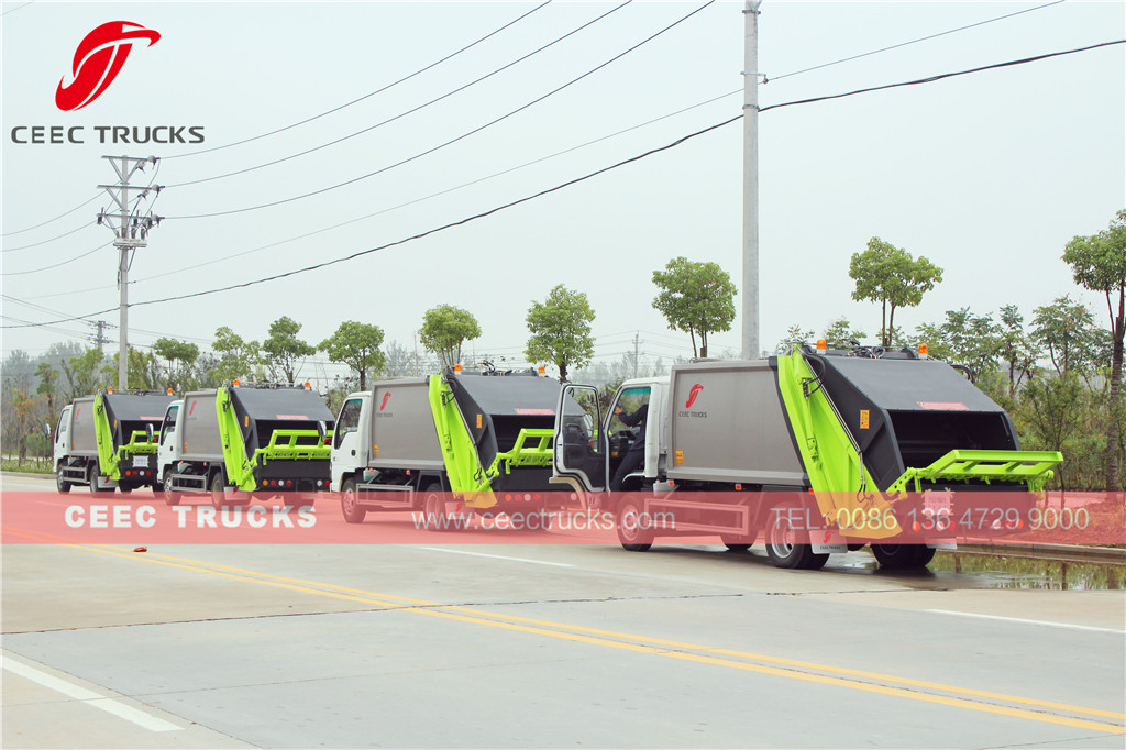 CEEC export 4 units garbage compactor trucks to Dubai low price