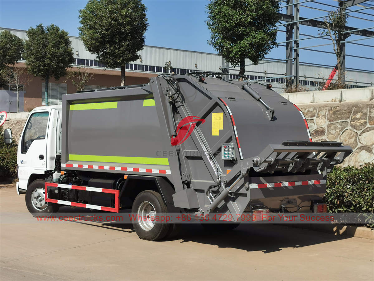 Camion compacteur de déchets ISUZU NKR 6 CBM à vendre
