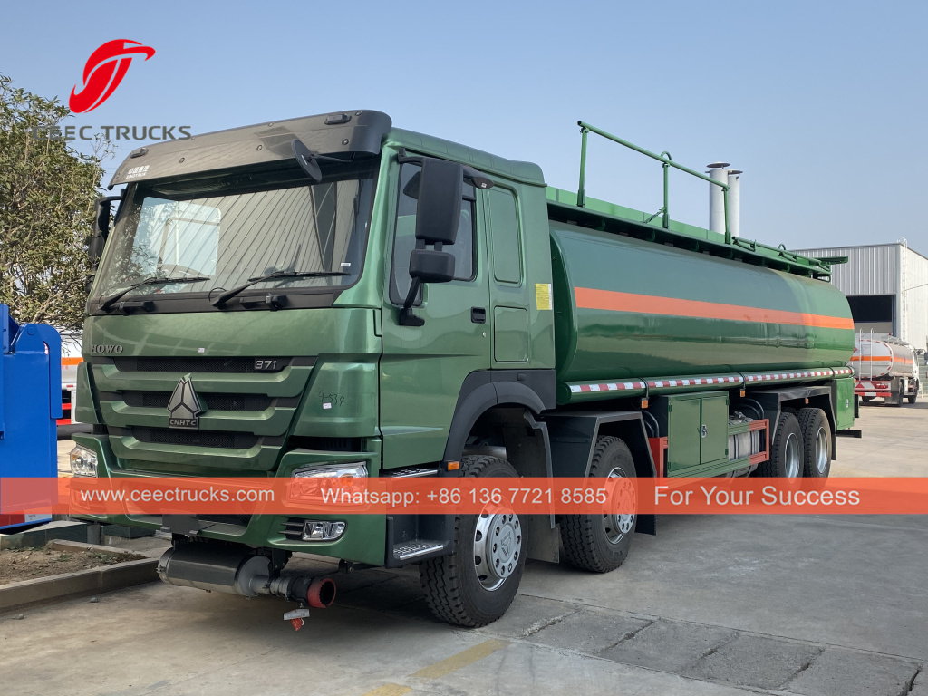 SINOTRUK HOWO 8x4 Fuel Diesel Oil Delivery Tanker Trucks for sale