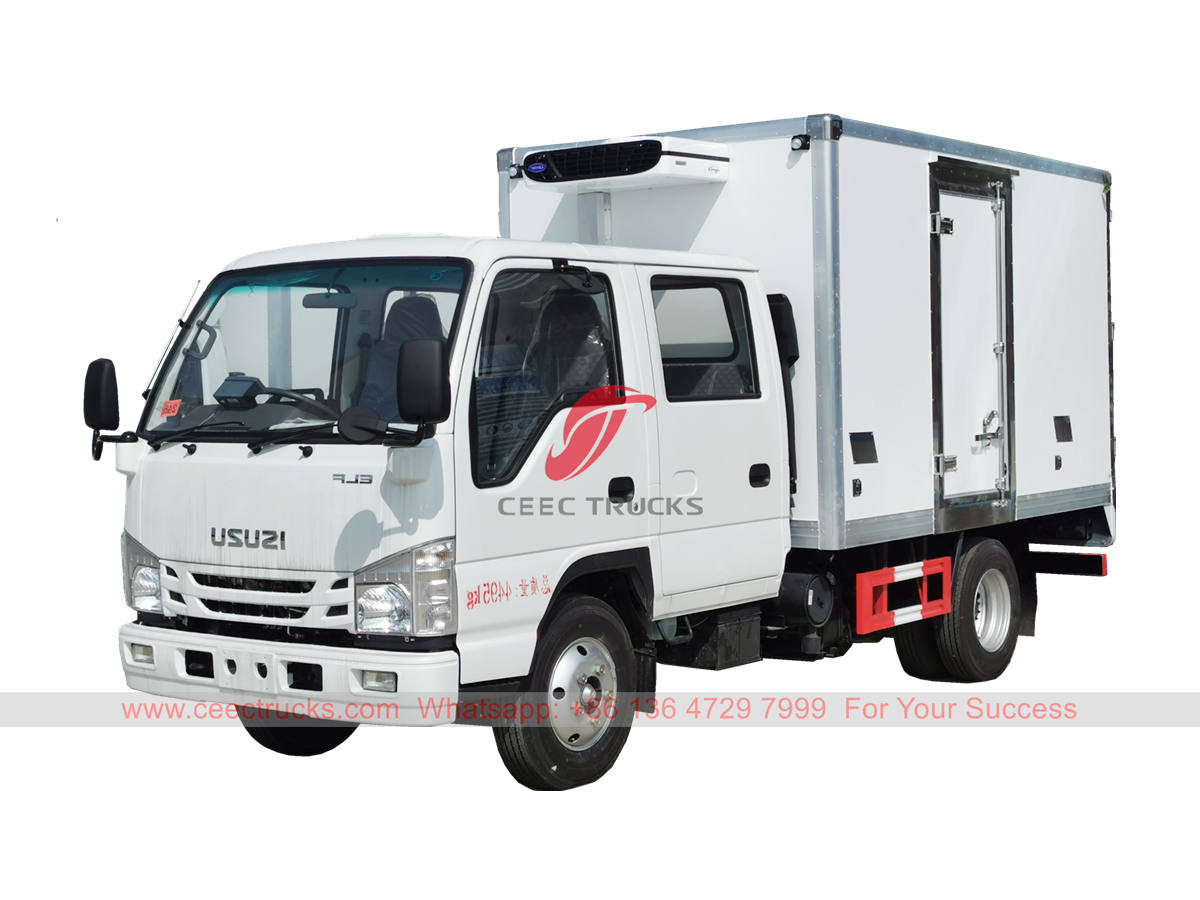 ISUZU double-cab chiller lorry 