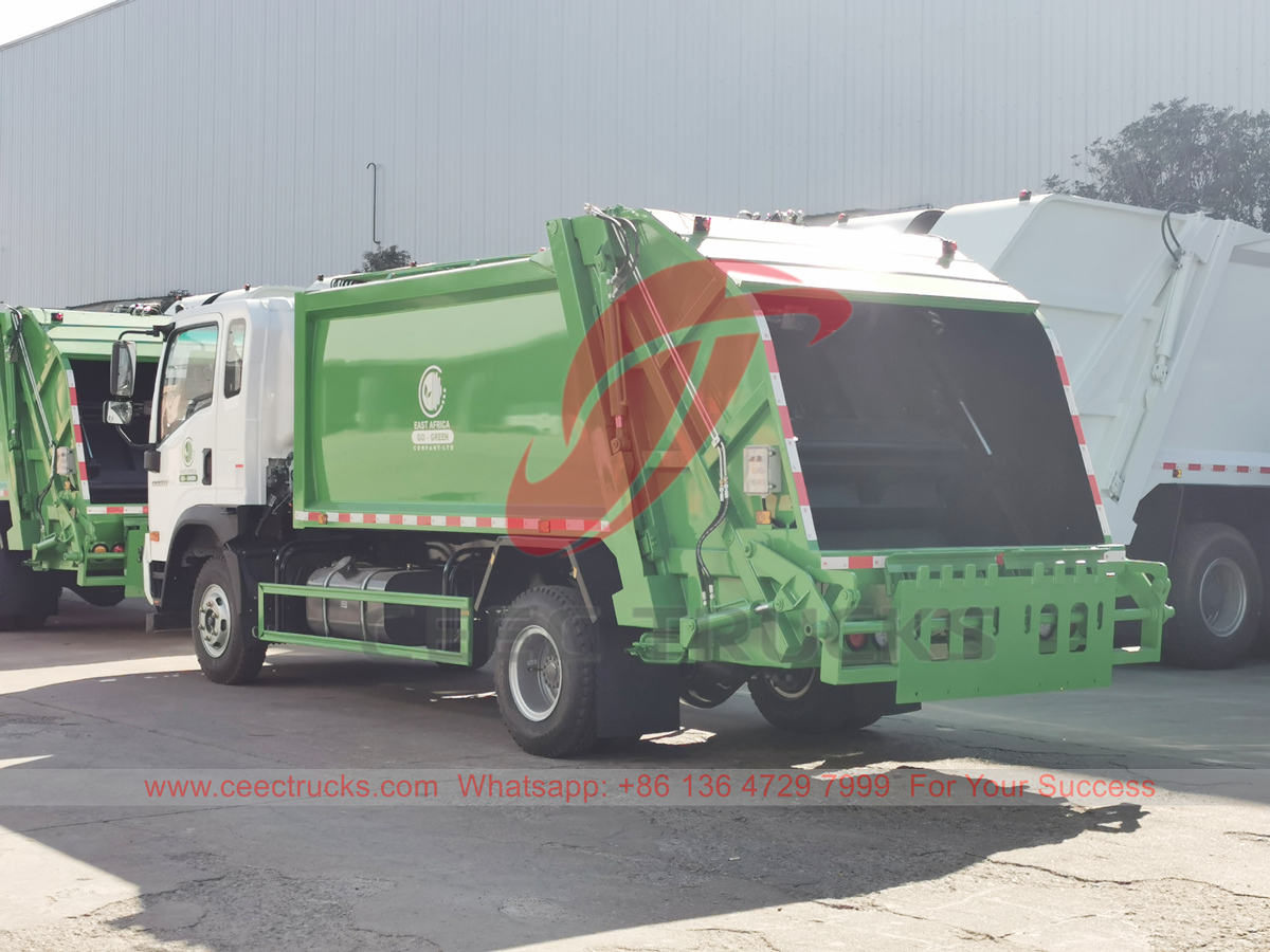 Camion de gestion des déchets HOWO 8 CBM à vendre