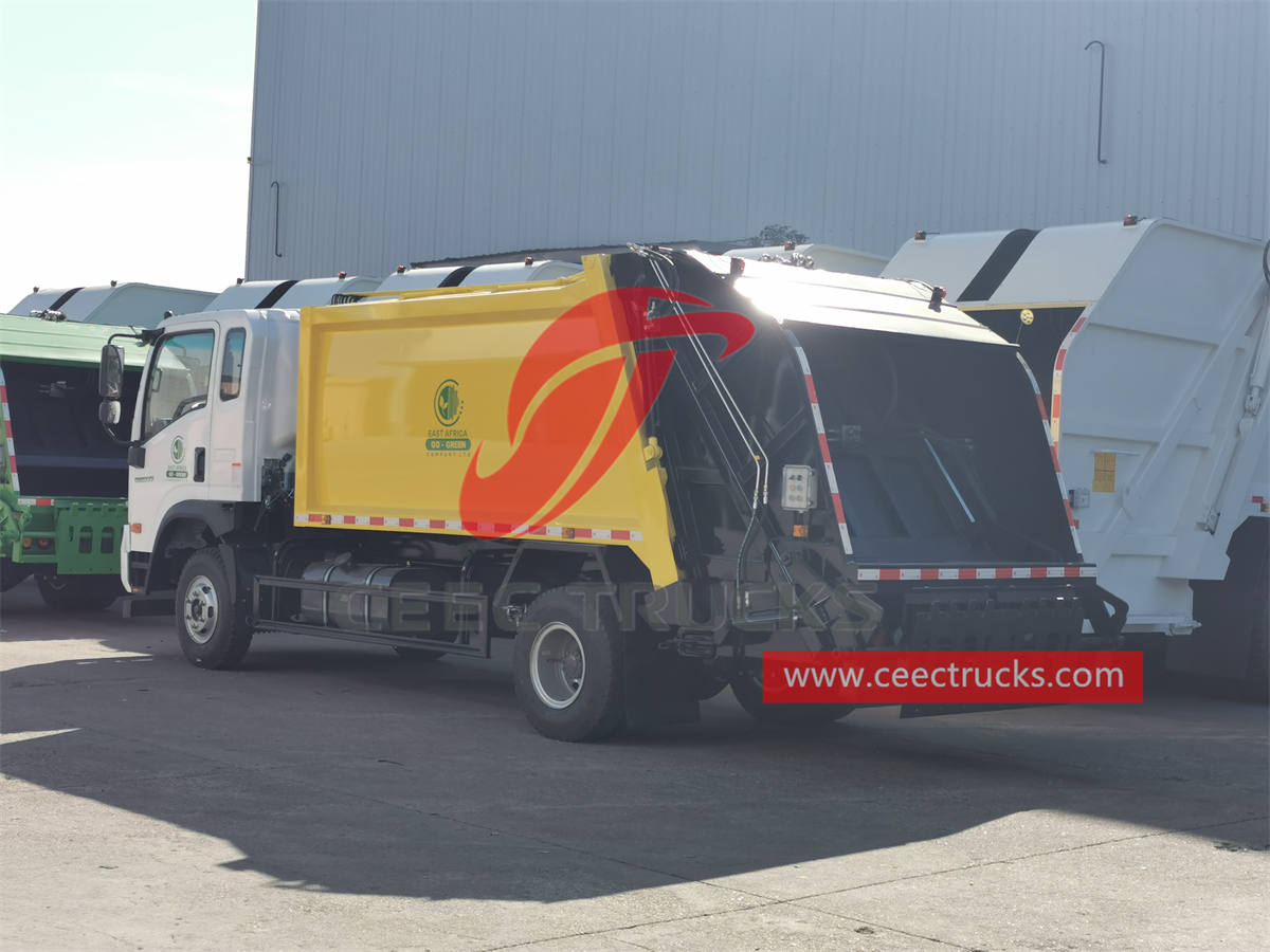 Le camion compacteur de déchets haute performance HOWO sera livré par CEEC TRUCKS
