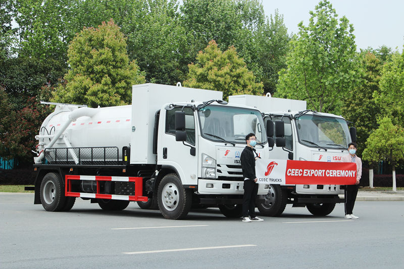 2 unités de camion aspirateur ISUZU ELF 700P étaient prêtes à être expédiées