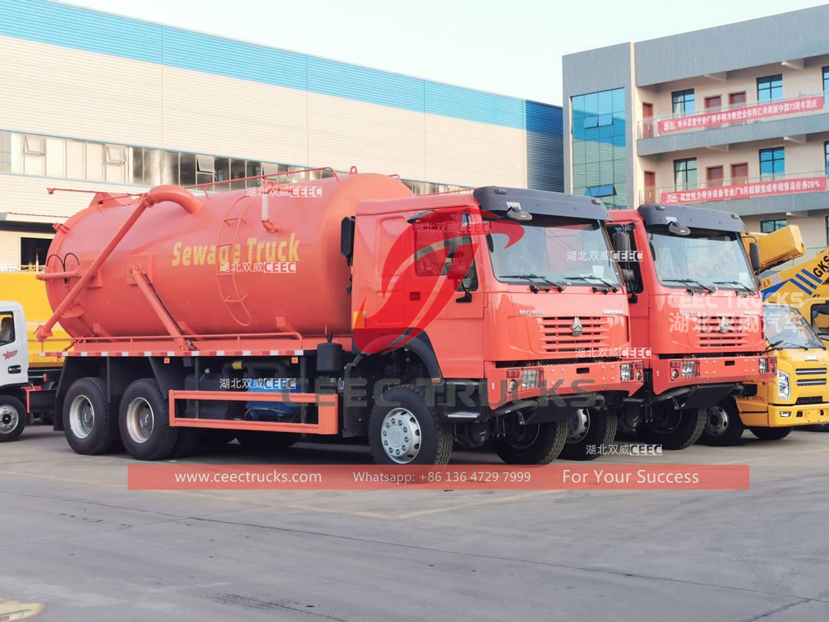 2 unités HOWO 6 × 6 camion de fosse septique sous vide à vendre