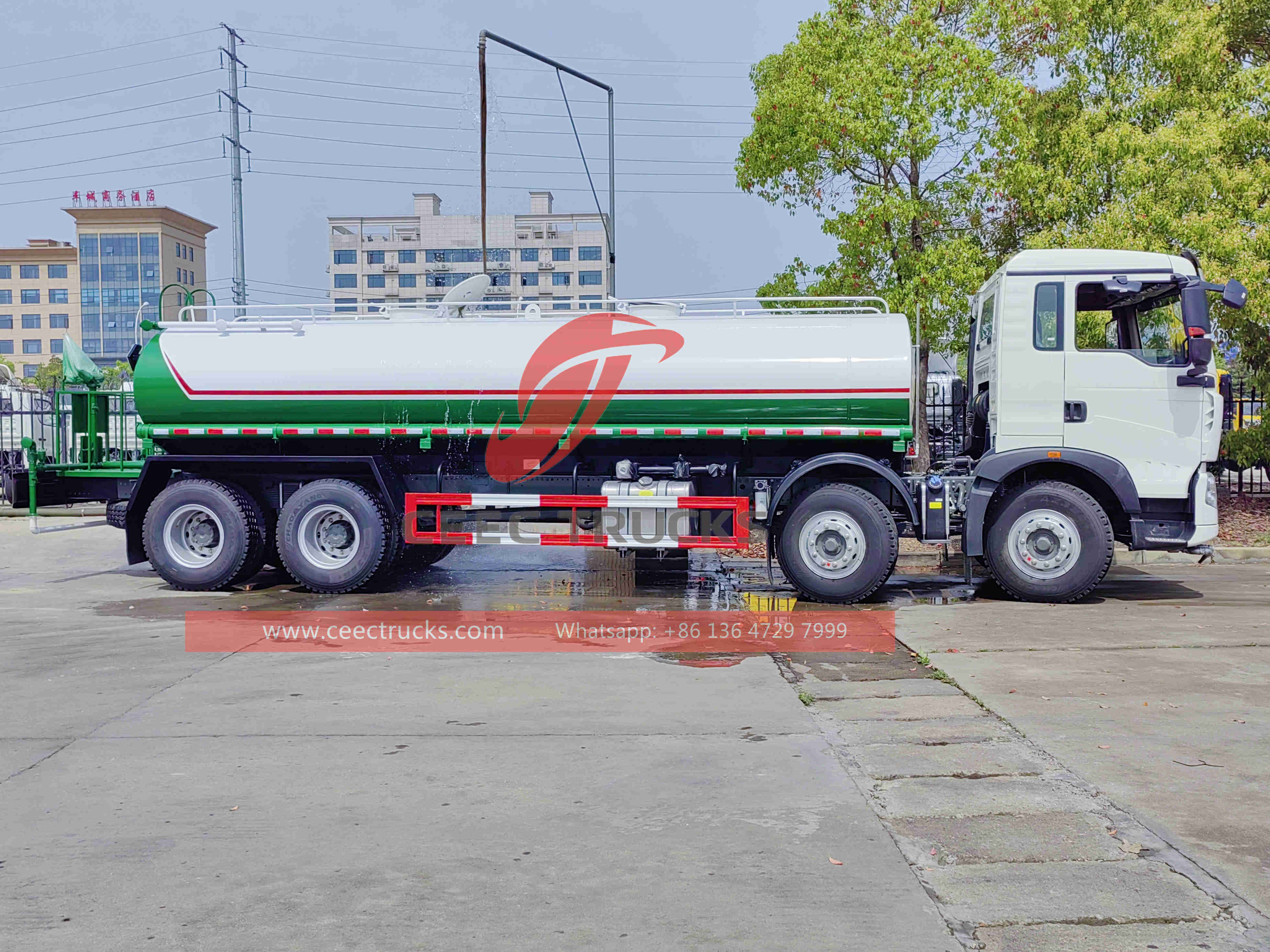Camion-citerne à eau Howo 25CBM