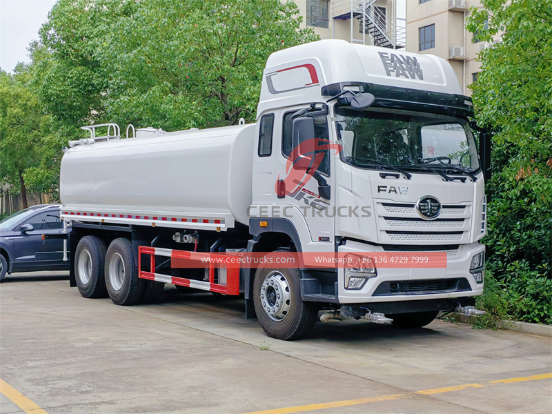 Camions d'arrosage d'eau FAW 20 000 L