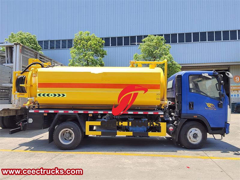 Howo 5 cbm truck mounted sewage jetter