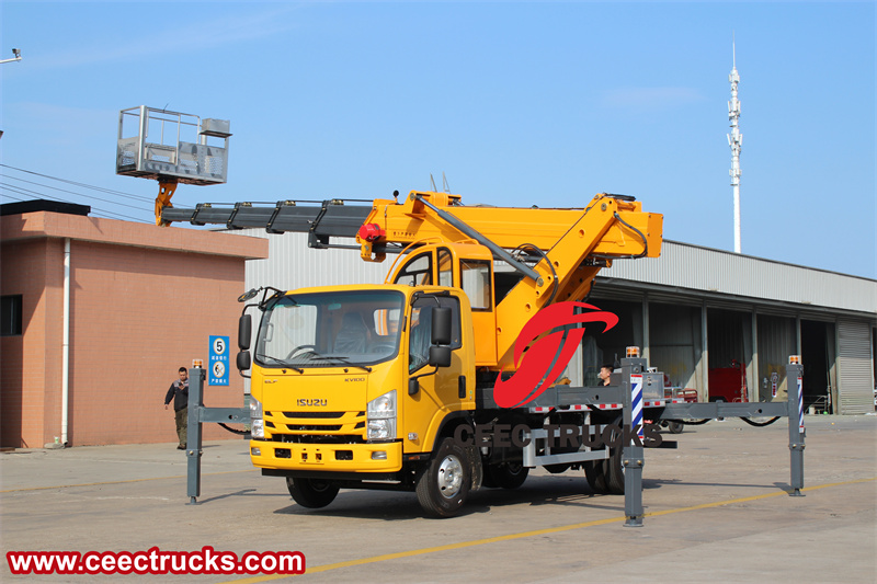  Isuzu KV100 light aerial work vehicle