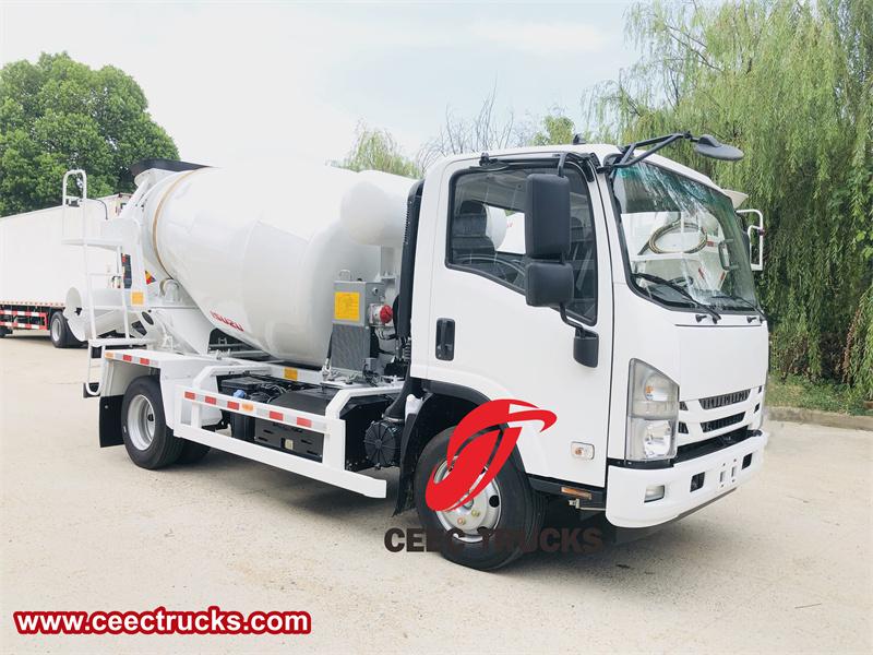 Isuzu 700P 4cbm concrete mixer truck