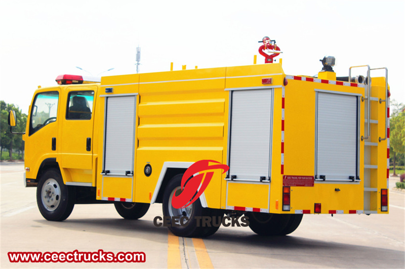 Isuzu ELF fire department firefighting truck