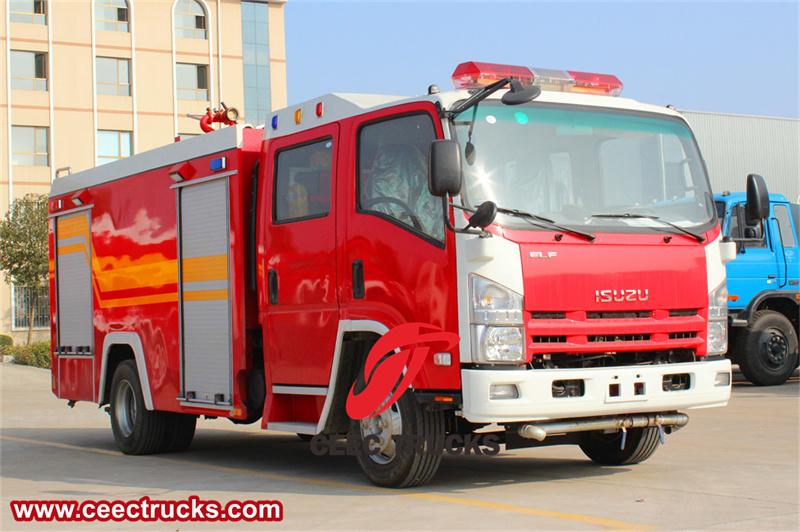 Isuzu 700P fire truck