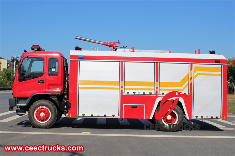 Isuzu FVR foam fire engine