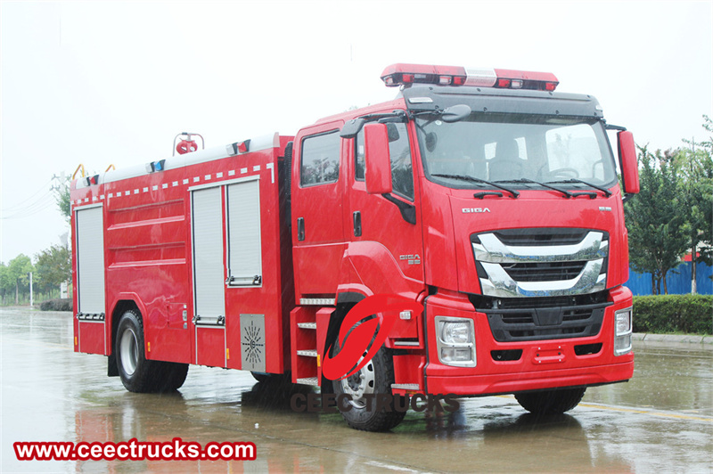 Isuzu GIGA 4x4 rescue fire fighting truck