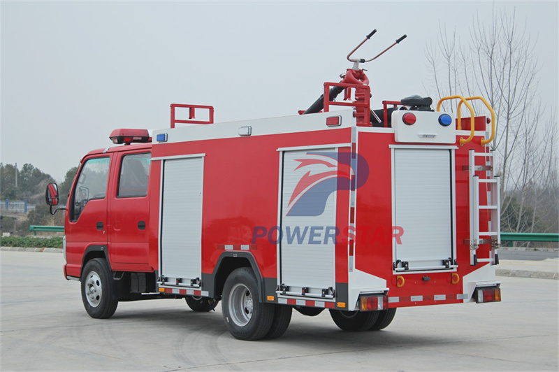 Isuzu ELF 100P fire fighting truck