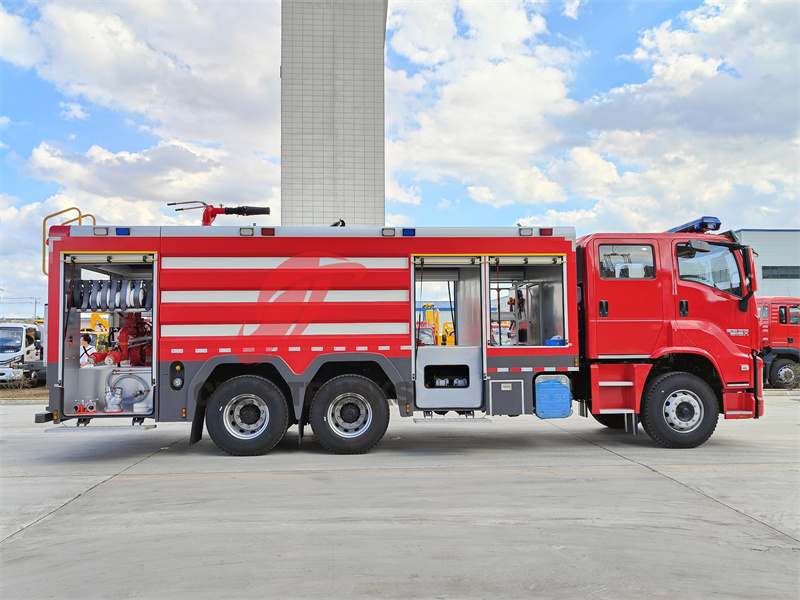 Isuzu VC61 6UZ1 engine foam pumper fire truck