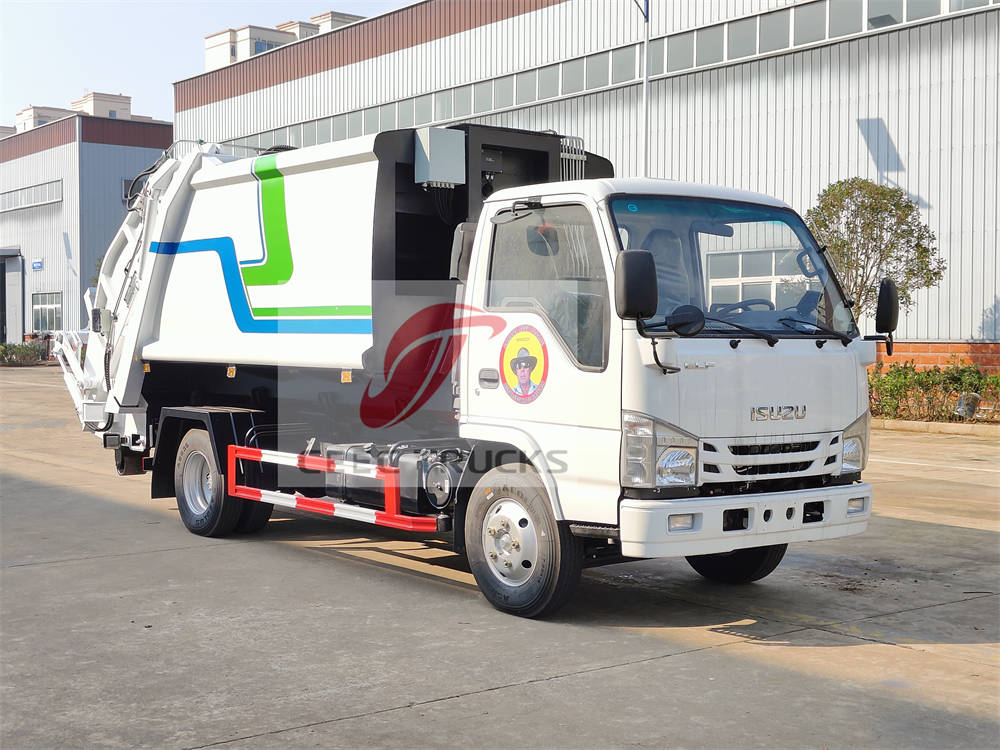 Isuzu rear loader