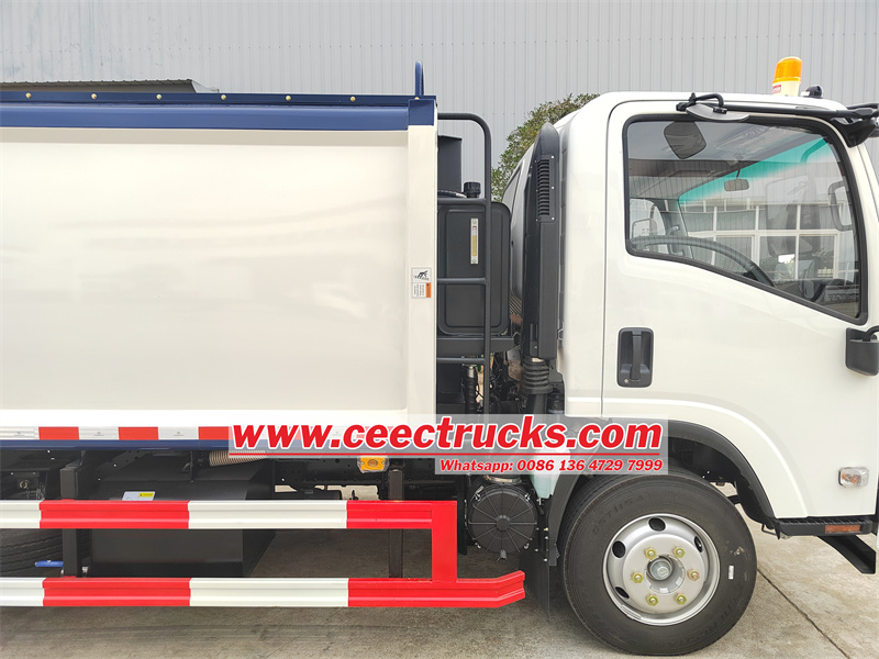 Hydraulic oil tank