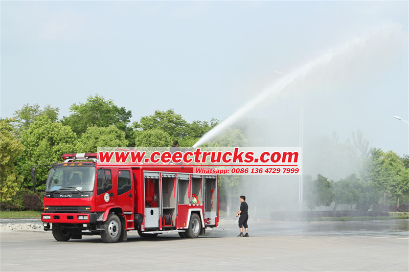 Isuzu FVR dry powder fire truck