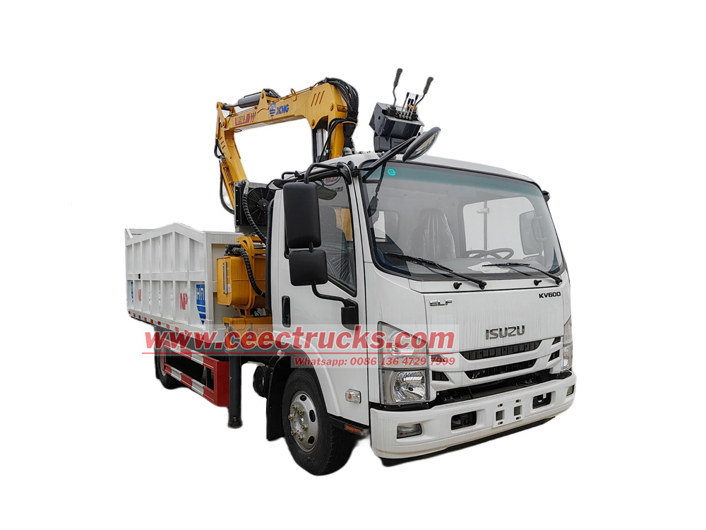 Isuzu KV600 garbage truck with hydraulic crane