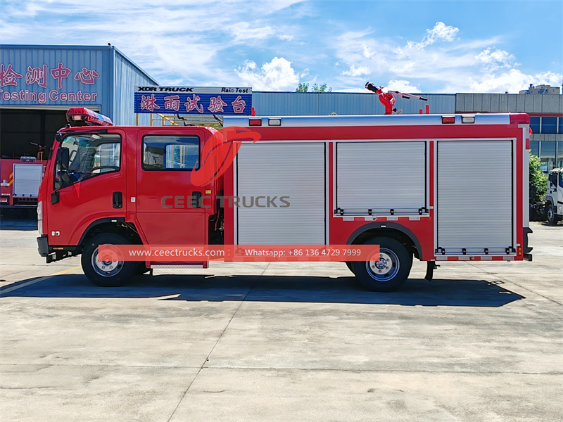 Isuzu NPR fire fighting truck