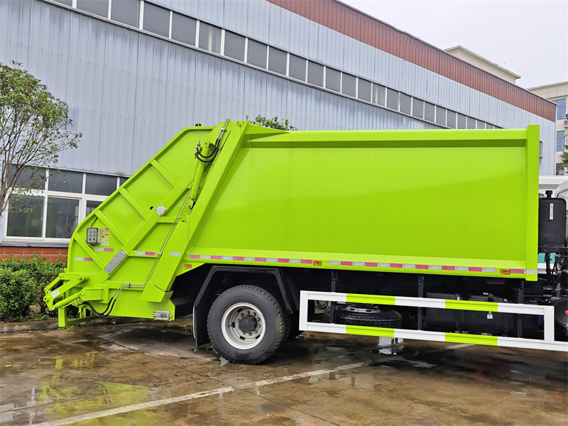 Howo rear loader garbage truck