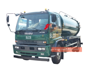 Exportation de camion-citerne d'égout sous vide isuzu 12 000L vers la sierra leone