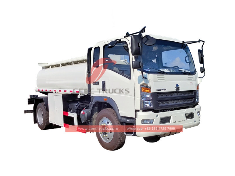HOWO 140hp light duty Fuel Tank Truck made in China