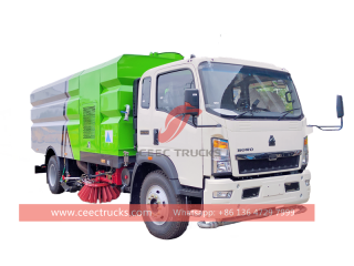 Camion de balayage de route Howo RHD avec vente directe d'usine
    