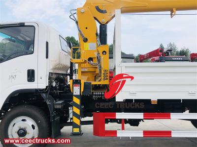 Isuzu 700P 4x4 off road boom crane truck