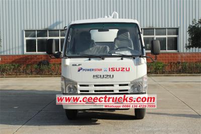 Isuzu 3 cbm wet dry vacuum cleaner truck