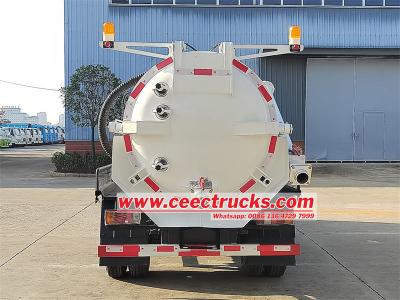 ISUZU NKR 4000L vacuum sewage truck for sale