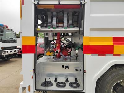 Isuzu 300HP heavy duty apparatus fire truck