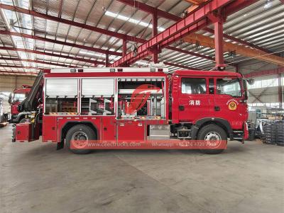 HOWO 4x2 fire rescue truck with lighting system