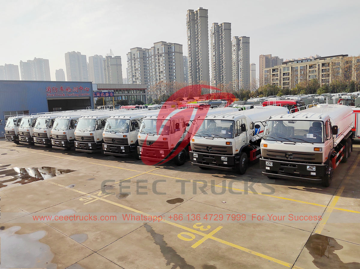 Ghana - 10 unités de camions-citernes à eau en acier inoxydable Dongfeng ont été livrées depuis l'usine CEEC
