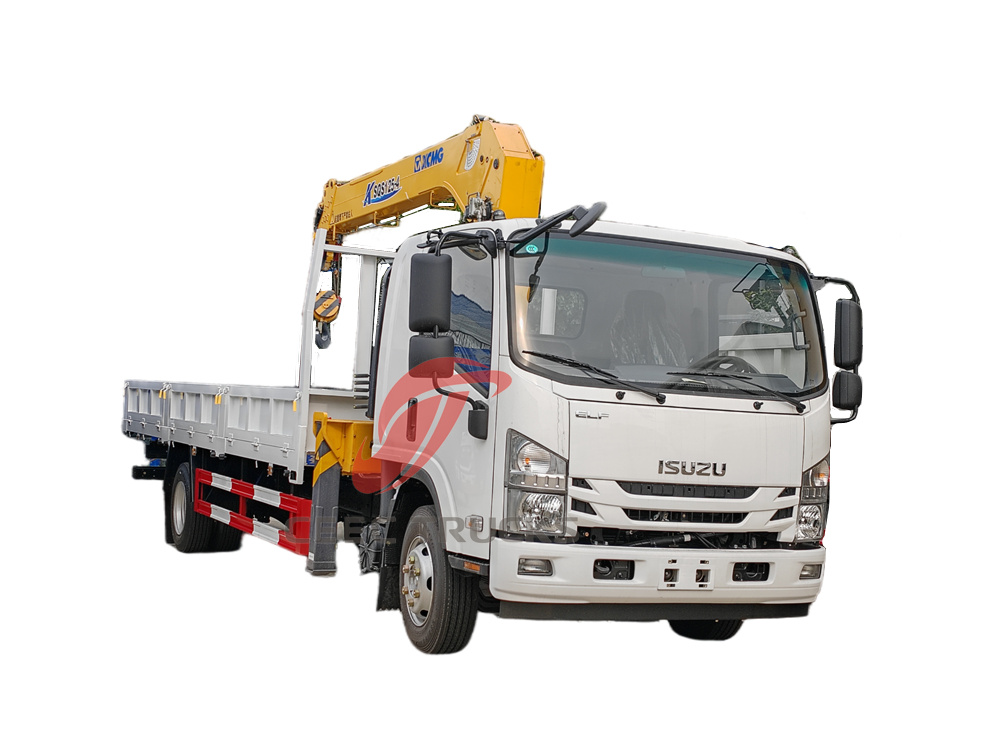 Camion-grue à flèche Isuzu NPR 5T